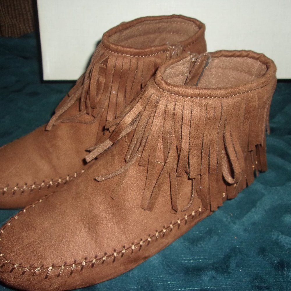 MUDD Slip on Moccasins